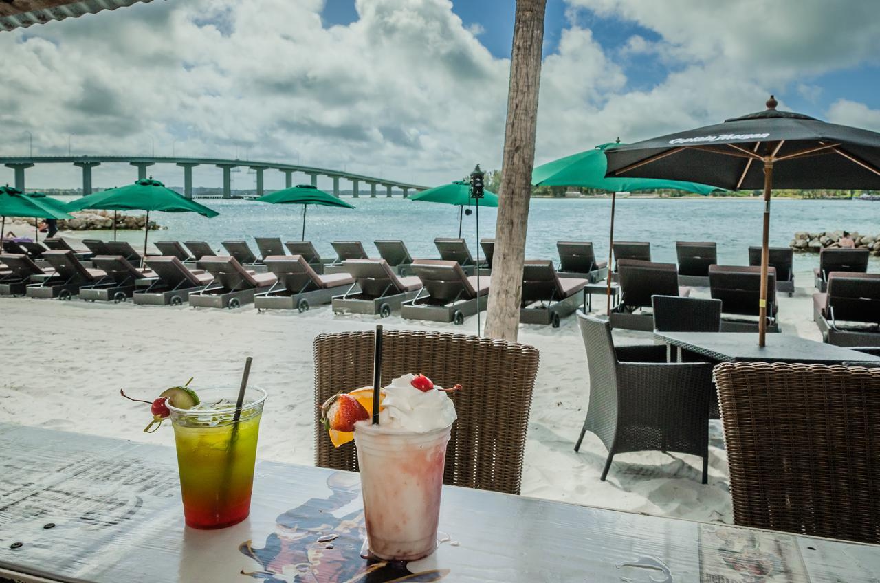 Dreamview Beachfront Hotel & Resort Clearwater Beach Buitenkant foto