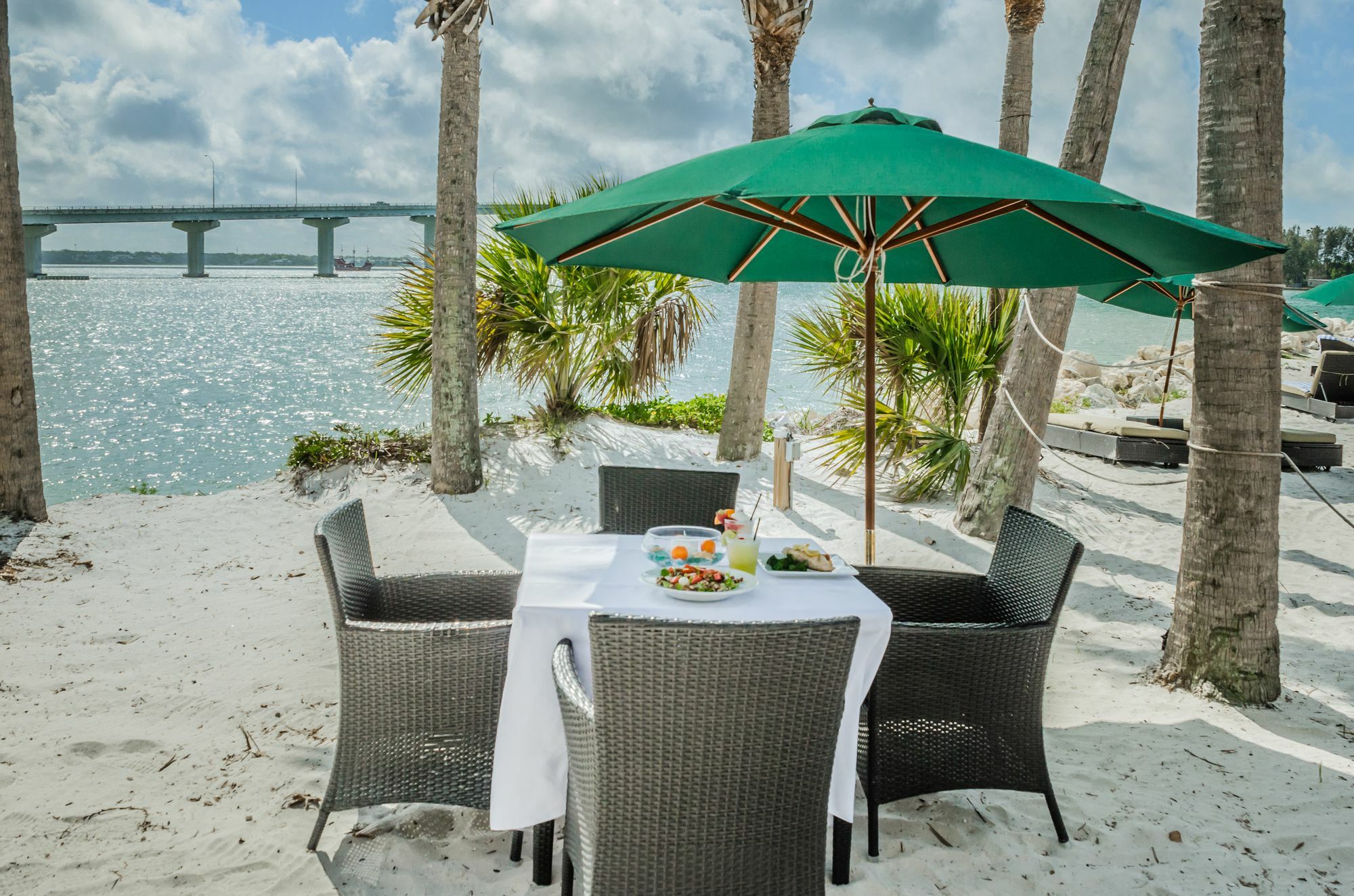 Dreamview Beachfront Hotel & Resort Clearwater Beach Buitenkant foto